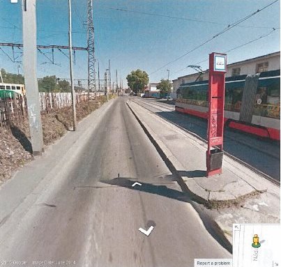 Chybejici zabradli na tram zastavce CSAD Smichov