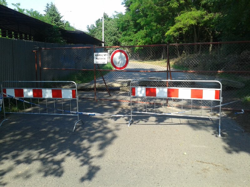 Zablokovaná ulice Vltavanů