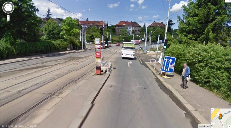 Nová zastávka autobusu 143 v tramvajové zastávce Hládkov