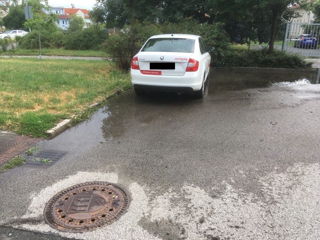 Dešťová kanalizace ul. Zubrnická, Praha 9