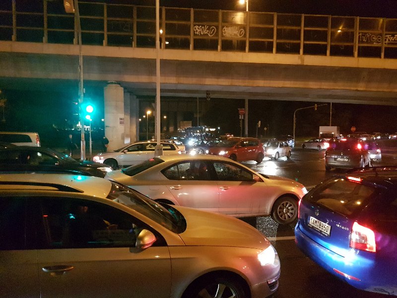 Řidiči ohrožují chodce - přechod v Čuprově ul.