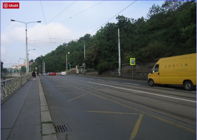 Tram. zastávka Praha -Čechův most - NEBEZPEČNÉ vystupování z tramvaje
